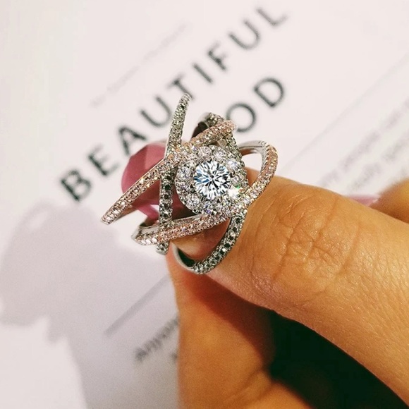 NEW 925 SILVER ROSE GOLD DIAMOND CROSS RING - Picture 2 of 5